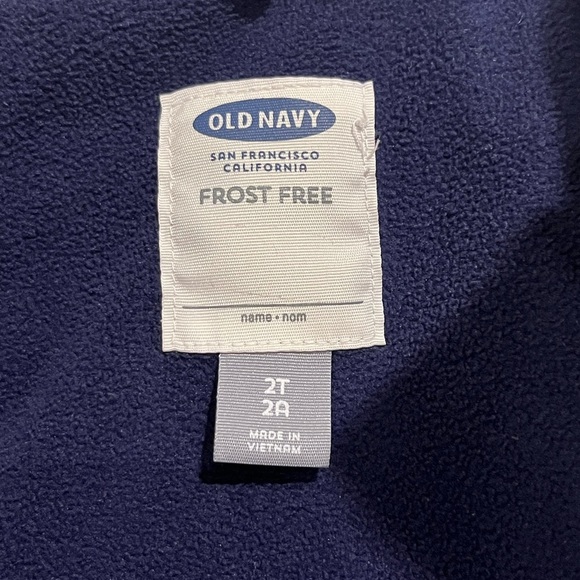Old Navy Puffer Vest (toddler) - Picture 3 of 3